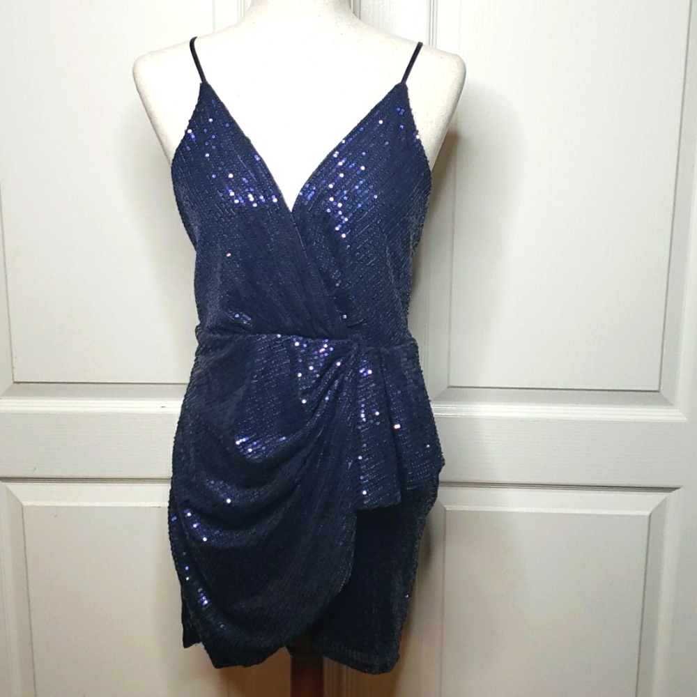LIKE NEW DOUBLE CRAZY SEQUIN SPAGHETTI STRAP DRESS SIZE MEDIUM